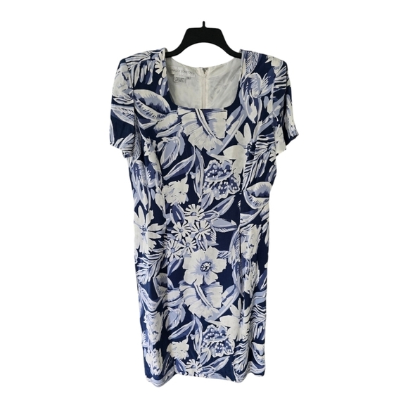 Maggy London Dress Womens Sz 14 Floral Mixed Print 100% Silk Modest Artsy - Picture 1 of 10